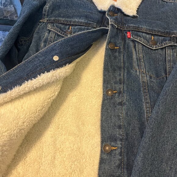 Levi's Sherpa Denim Trucker Jacket (Y XL) - Picture 2 of 3